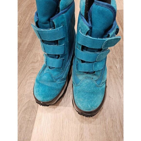 L.L.Bean Turquoise Suede Girls Winter Boots size 5 - Picture 4 of 9